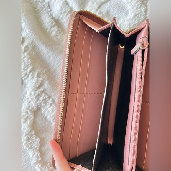 Pink Leather GUCCI Long Zip Around Wallet - Picture 7 of 10